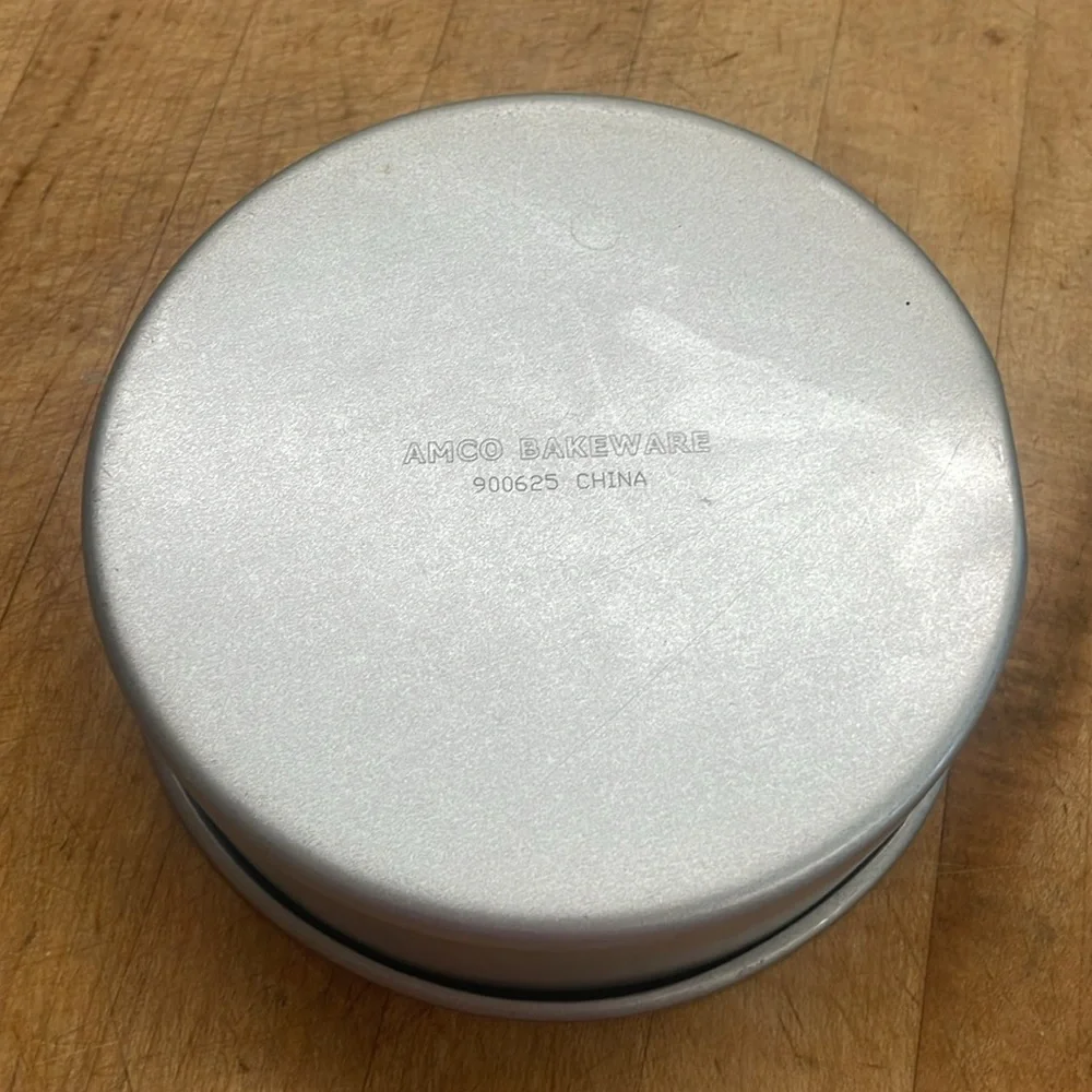 Small cake pan